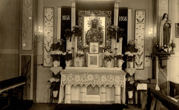  Mikołów kościół ołtarz MB w 1956 roku. 